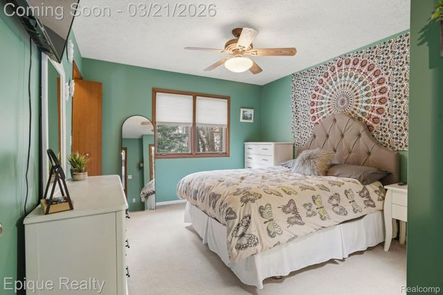 6607 Ridgeview Drive, Independence Charter Township, MI 48346