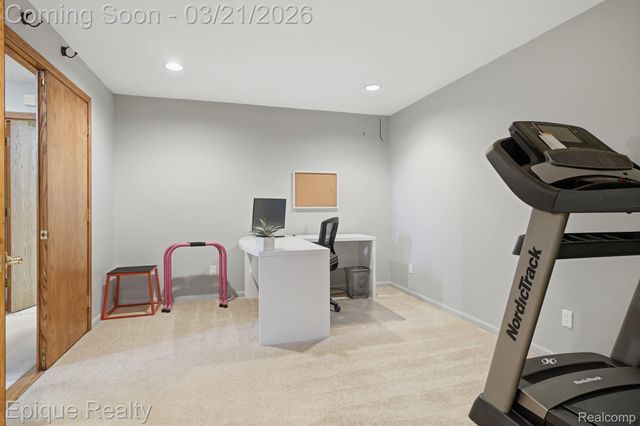 6607 Ridgeview Drive, Independence Charter Township, MI 48346