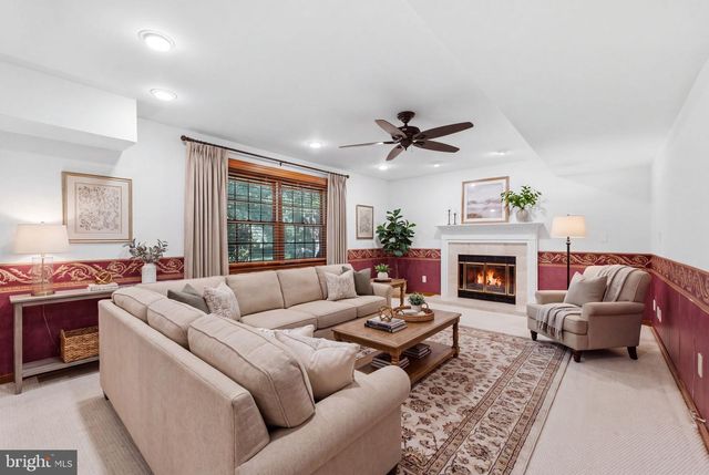 15 WAYNE WAY, East Windsor, NJ 08520