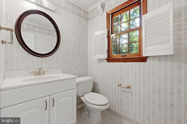 15 WAYNE WAY, East Windsor, NJ 08520