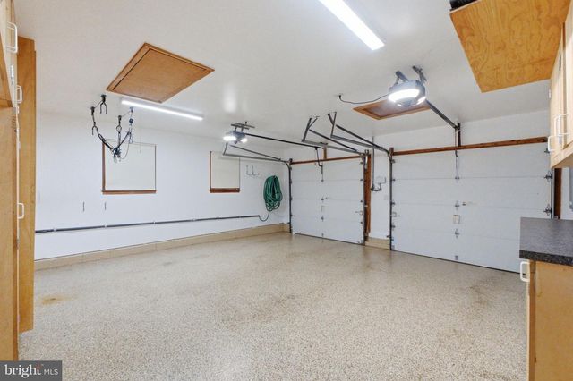 15 WAYNE WAY, East Windsor, NJ 08520