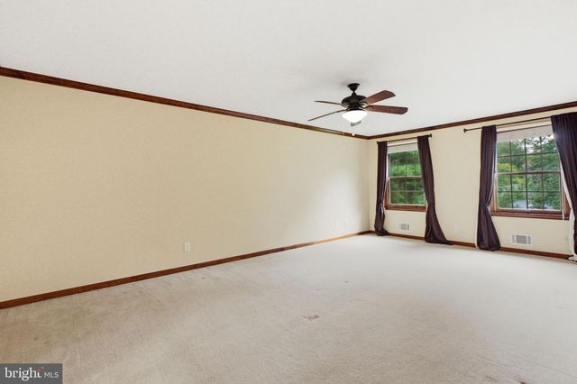 15 WAYNE WAY, East Windsor, NJ 08520