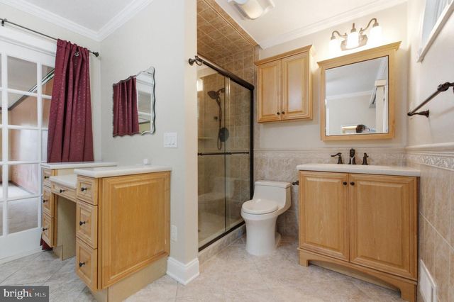 15 WAYNE WAY, East Windsor, NJ 08520