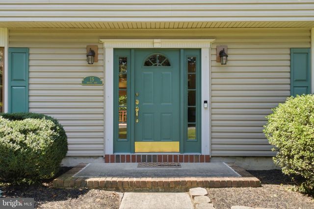 15 WAYNE WAY, East Windsor, NJ 08520