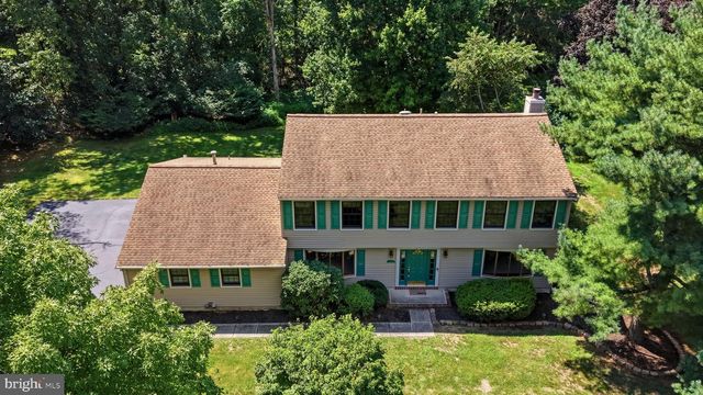 15 WAYNE WAY, East Windsor, NJ 08520