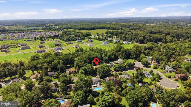 15 WAYNE WAY, East Windsor, NJ 08520