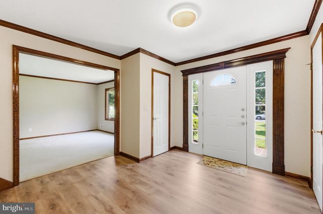 15 WAYNE WAY, East Windsor, NJ 08520