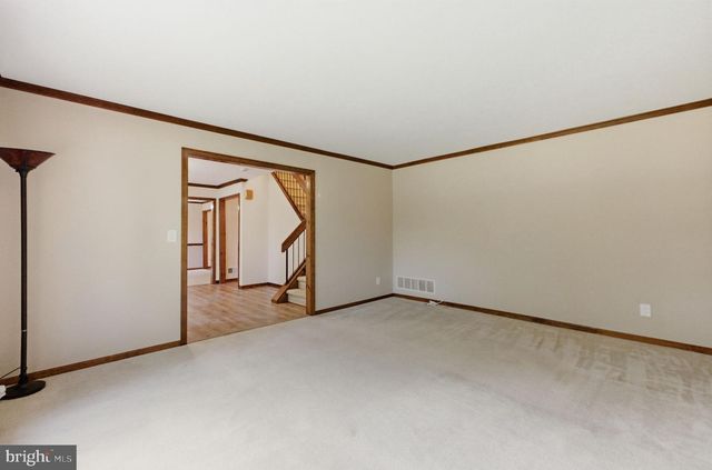 15 WAYNE WAY, East Windsor, NJ 08520