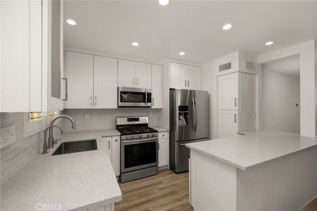 704 W Sierra Madre Boulevard 15, Sierra Madre, CA 91024