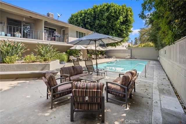 704 W Sierra Madre Boulevard 15, Sierra Madre, CA 91024