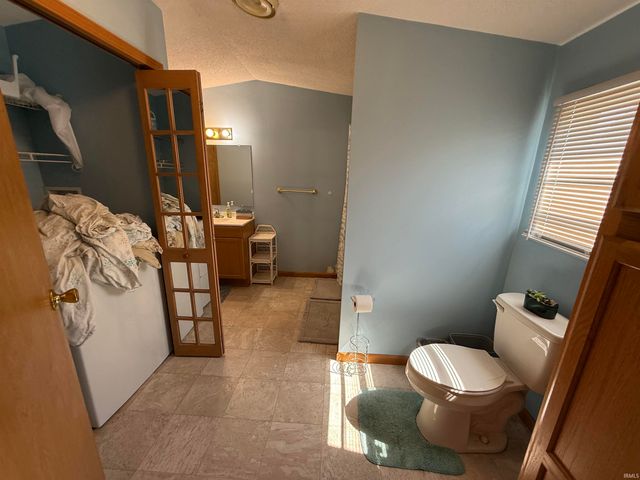 3015 Benjamin Lane, Vincennes, IN 47591