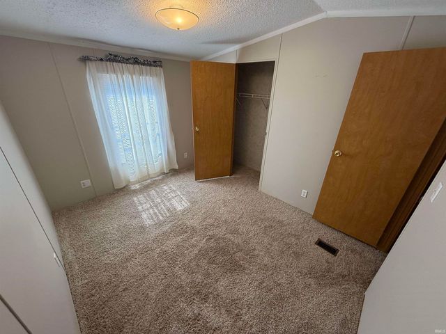 3015 Benjamin Lane, Vincennes, IN 47591