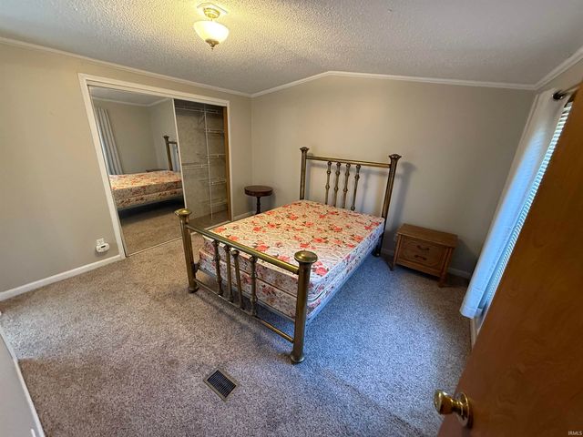 3015 Benjamin Lane, Vincennes, IN 47591