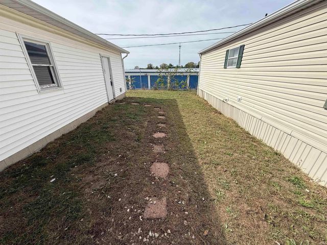 3015 Benjamin Lane, Vincennes, IN 47591