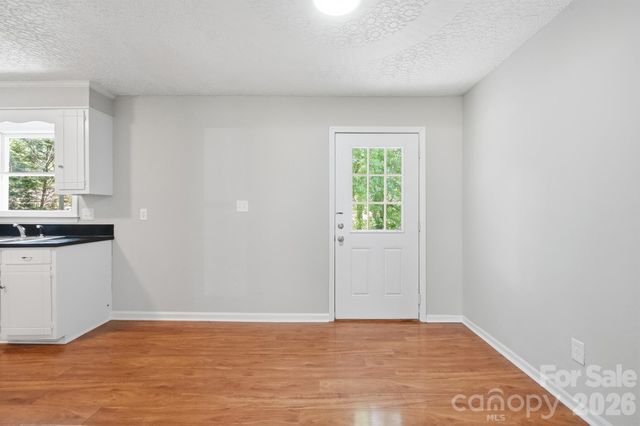 806 S Laurel Street, Lincolnton, NC 28092