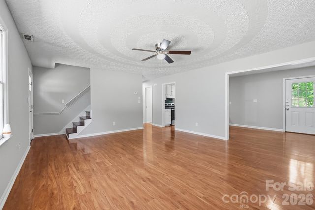 806 S Laurel Street, Lincolnton, NC 28092