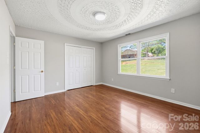 806 S Laurel Street, Lincolnton, NC 28092