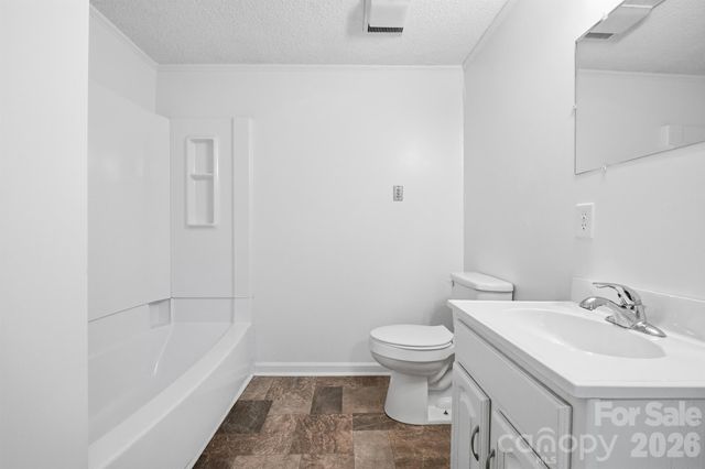 806 S Laurel Street, Lincolnton, NC 28092