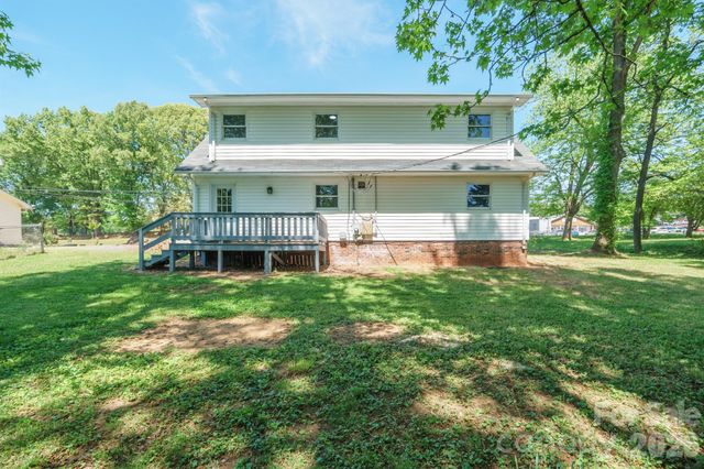 806 S Laurel Street, Lincolnton, NC 28092