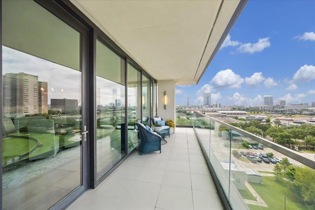 3433 Westheimer Road 702, Houston, TX 77027