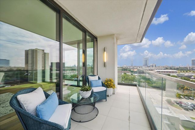 3433 Westheimer Road 702, Houston, TX 77027