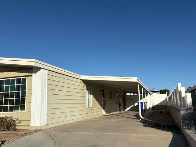 39880 Palm Greens Parkway, Palm Desert, CA 92260