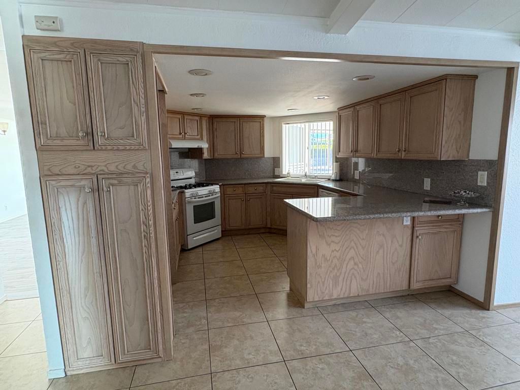 Image 9 of property listing at 39880 Palm Greens Parkway, Palm Desert, CA 92260