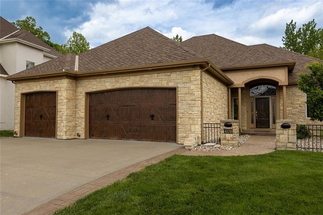 4530 Verona Drive, Riverside, MO 64150