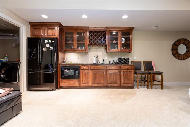 4530 Verona Drive, Riverside, MO 64150