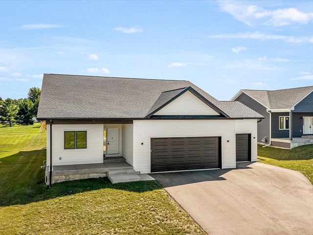 8557 Blue River Road, Rockford, IL 61107