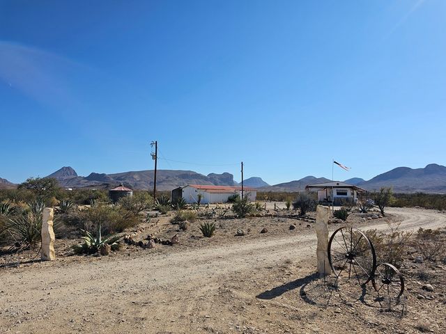 810 Abandon Ave, Terlingua, TX 79852