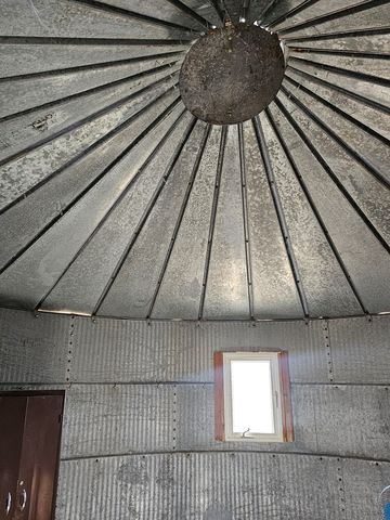 810 Abandon Ave, Terlingua, TX 79852