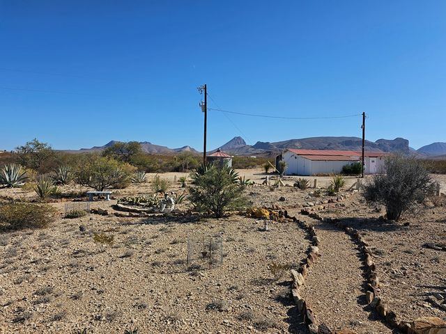 810 Abandon Ave, Terlingua, TX 79852