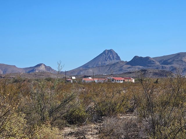 810 Abandon Ave, Terlingua, TX 79852