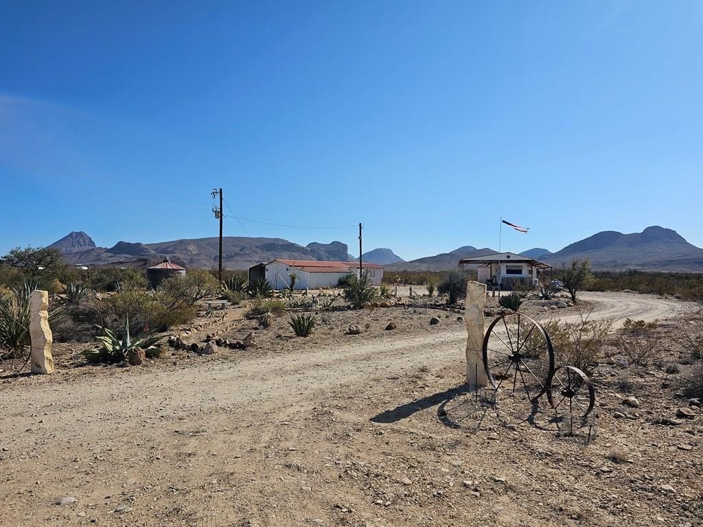 810 Abandon Ave, Terlingua, TX 79852