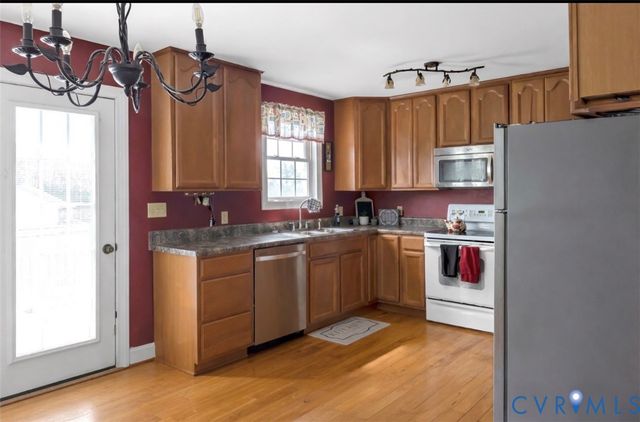 2350 Cartersville Rd, Buckingham, VA 23123