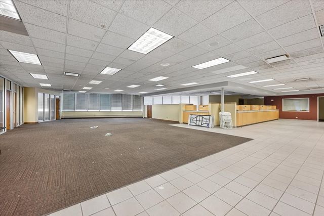 7521 Madison Street, Forest Park, IL 60130