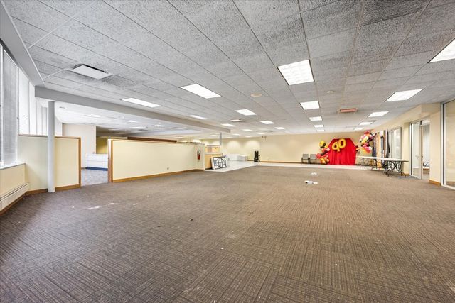 7521 Madison Street, Forest Park, IL 60130