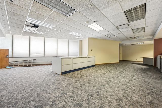 7521 Madison Street, Forest Park, IL 60130