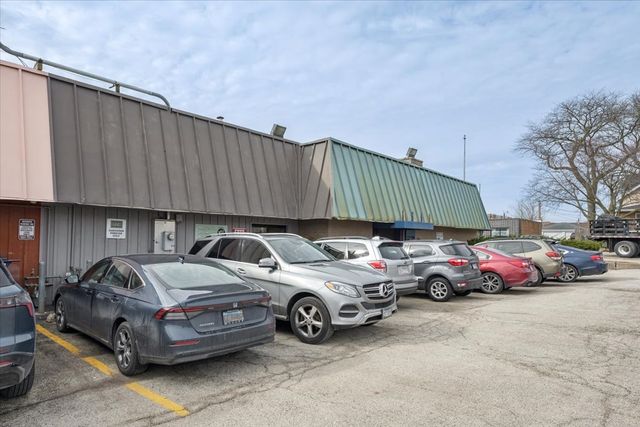 7521 Madison Street, Forest Park, IL 60130