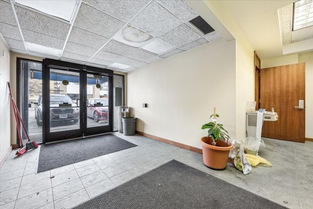 7521 Madison Street, Forest Park, IL 60130