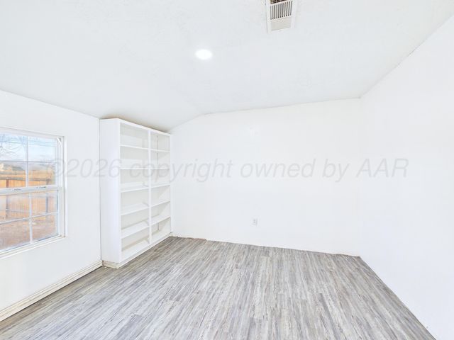 2720 S HIGHLAND Street, Amarillo, TX 79103