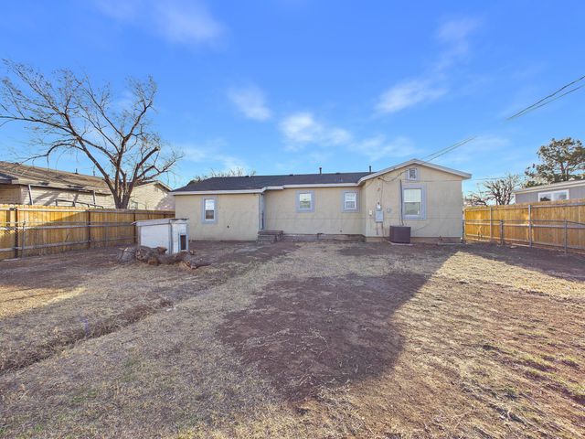2720 S HIGHLAND Street, Amarillo, TX 79103