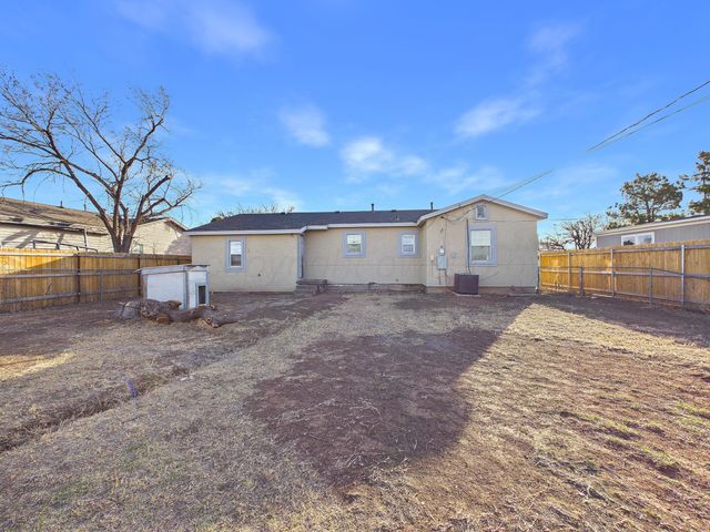 2720 S HIGHLAND Street, Amarillo, TX 79103