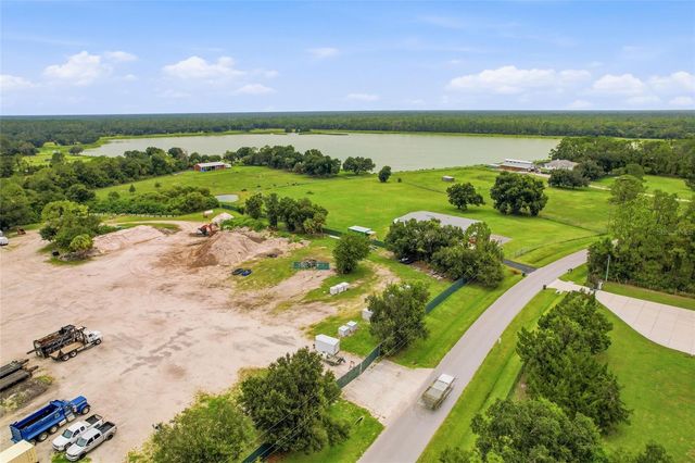 2209 TROPICAIRE BOULEVARD, North Port, FL 34286