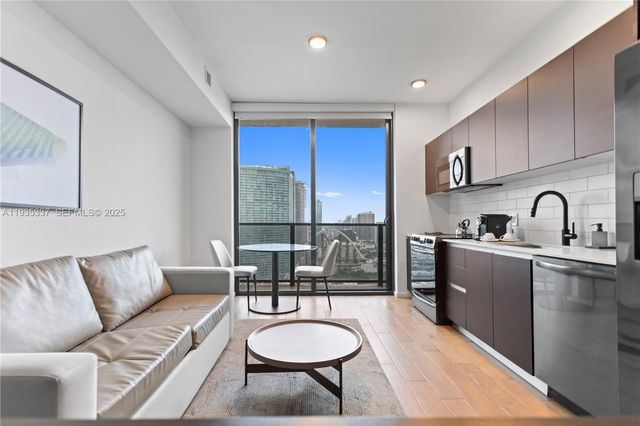 398 NE 5th St 3102, Miami, FL 33132