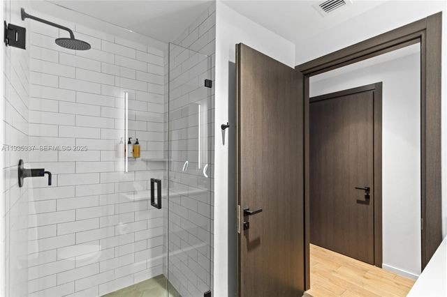 398 NE 5th St 3102, Miami, FL 33132