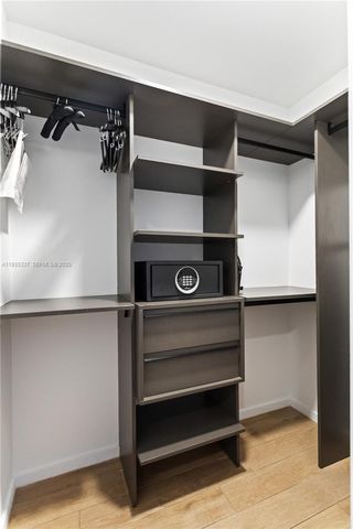 398 NE 5th St 3102, Miami, FL 33132