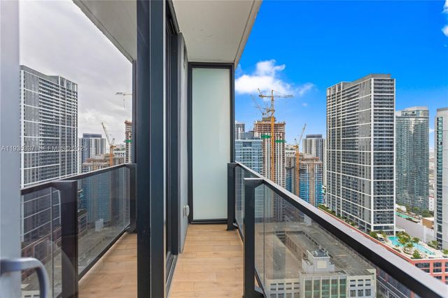 398 NE 5th St 3102, Miami, FL 33132