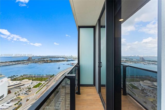 398 NE 5th St 3102, Miami, FL 33132